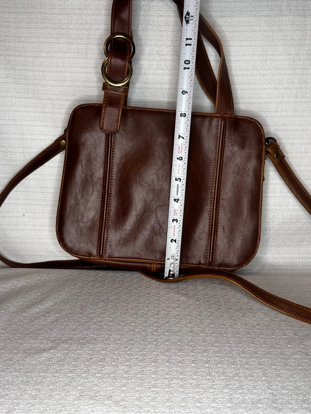 Liz Claiborne Chestnut Brown Leather Crossbody Shoulder Bag